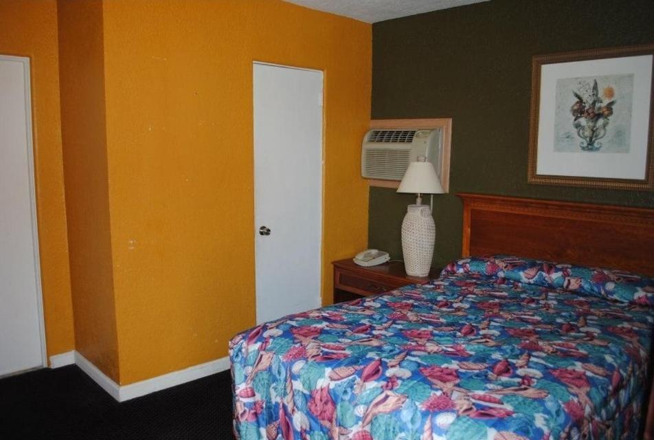 Atlantic Economy Inn Daytona Beach Bilik gambar